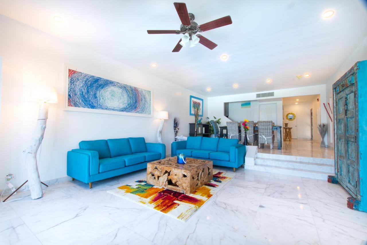 Caprice 9 - Oceanfront Villa - Gated Community With Pool Νασάου Εξωτερικό φωτογραφία