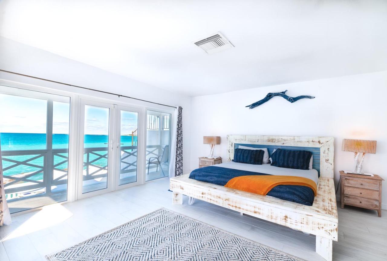 Caprice 9 - Oceanfront Villa - Gated Community With Pool Νασάου Εξωτερικό φωτογραφία