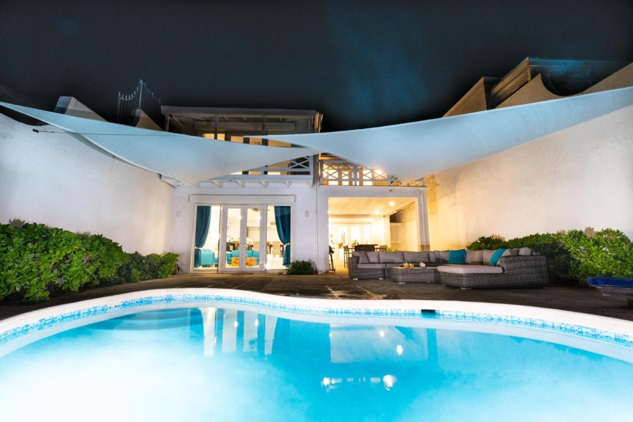 Caprice 9 - Oceanfront Villa - Gated Community With Pool Νασάου Εξωτερικό φωτογραφία