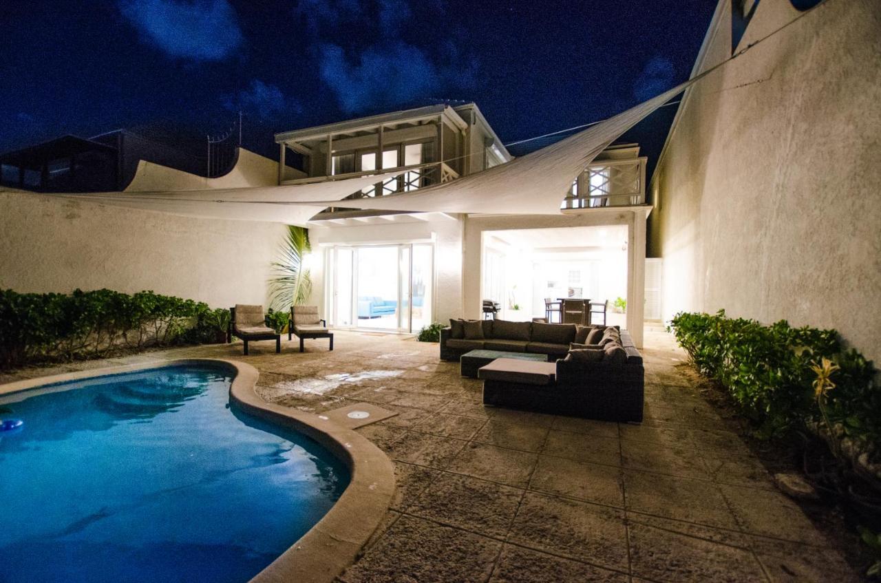 Caprice 9 - Oceanfront Villa - Gated Community With Pool Νασάου Εξωτερικό φωτογραφία