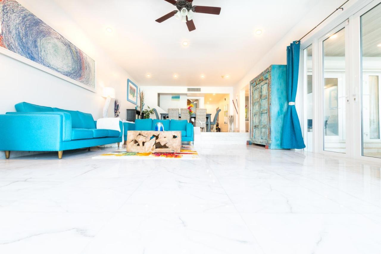 Caprice 9 - Oceanfront Villa - Gated Community With Pool Νασάου Εξωτερικό φωτογραφία